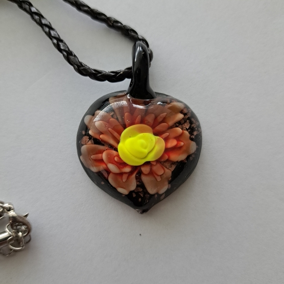 Glass Flower Heart Necklace - Picture 2 of 2